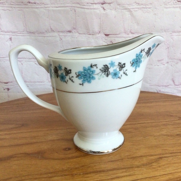 Vintage Blue Floral Footed Creamer - 8oz - Picture 3 of 6